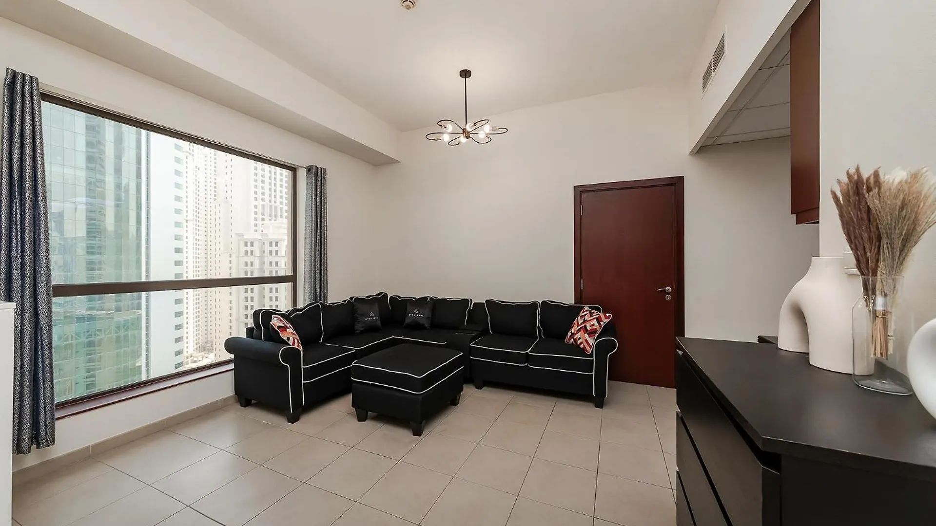 Excellent 1Bdr At Bahar 6 Apartment Dubai