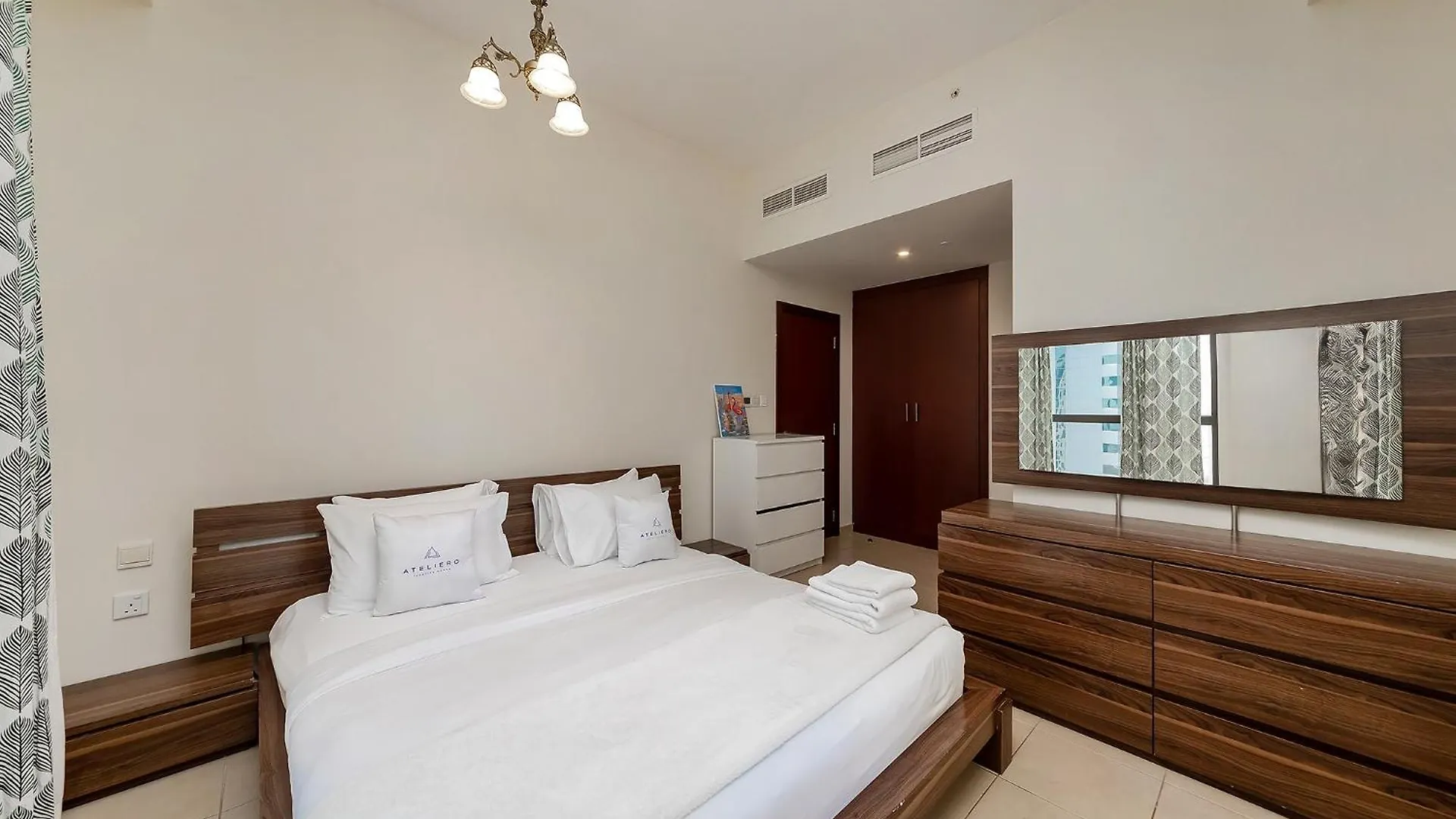 Excellent 1Bdr At Bahar 6 Apartment Dubai